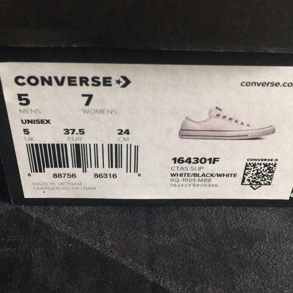 Converse - Picture 2 of 6